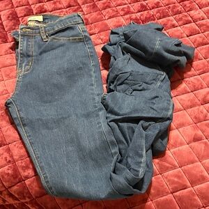 Stylish Blue Skinny Jeans